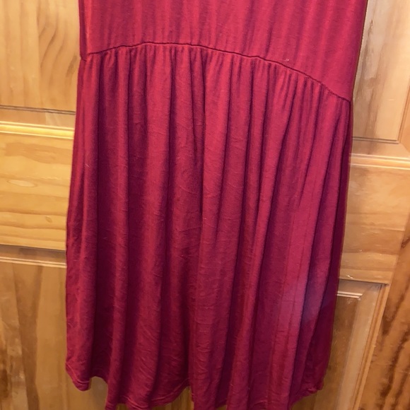 Maroon Dress - Picture 4 of 6